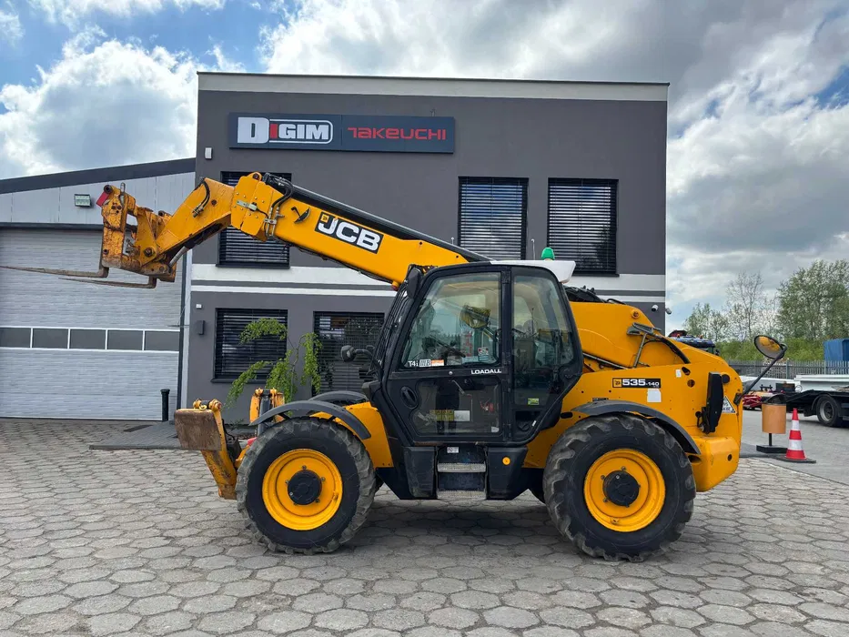 jcb