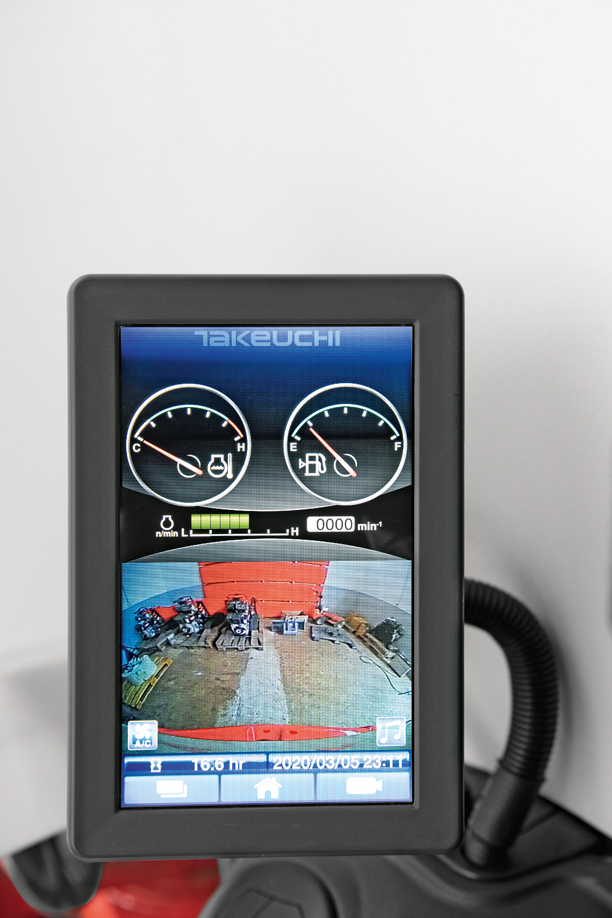 Kabina TB 370 CM/CV – ujęcie 14