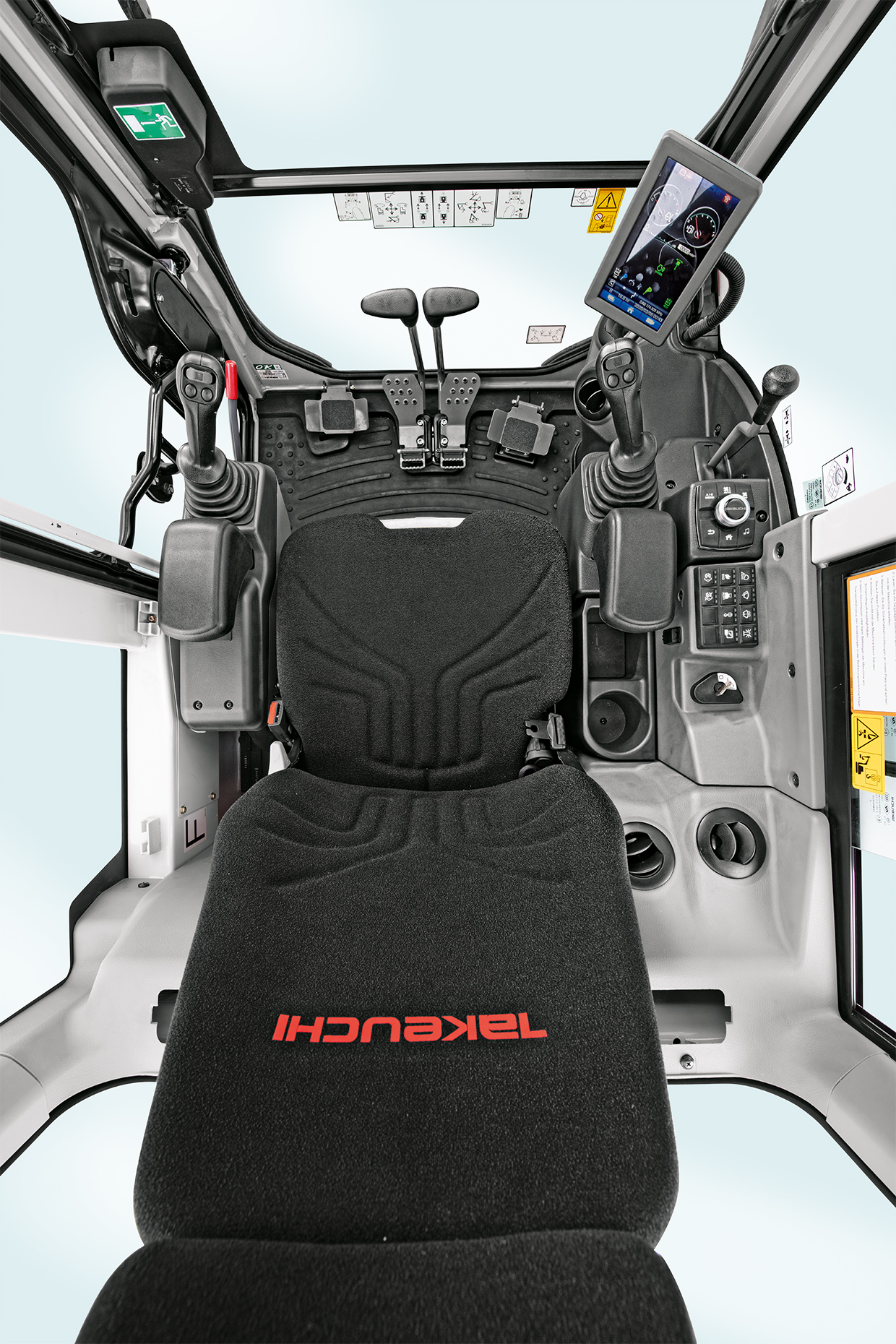 Kabina TB 370 CM/CV – ujęcie 15